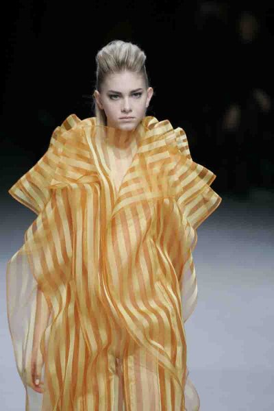 DÉFILÉS Issey Miyake