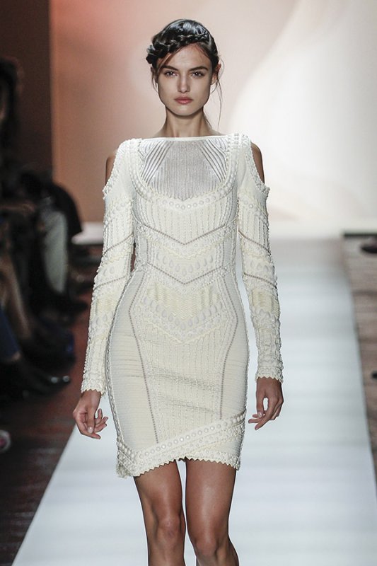 DÉFILÉS Herve Leger